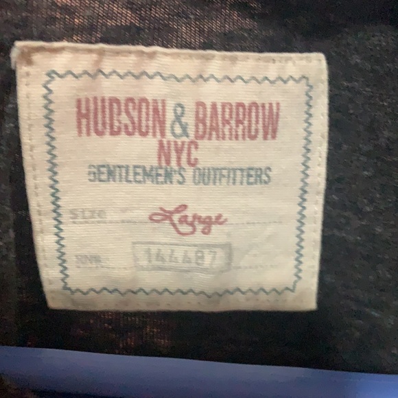 Hudson and Barrow NYC two colour t shirt with pocket. Size large - Picture 3 of 4